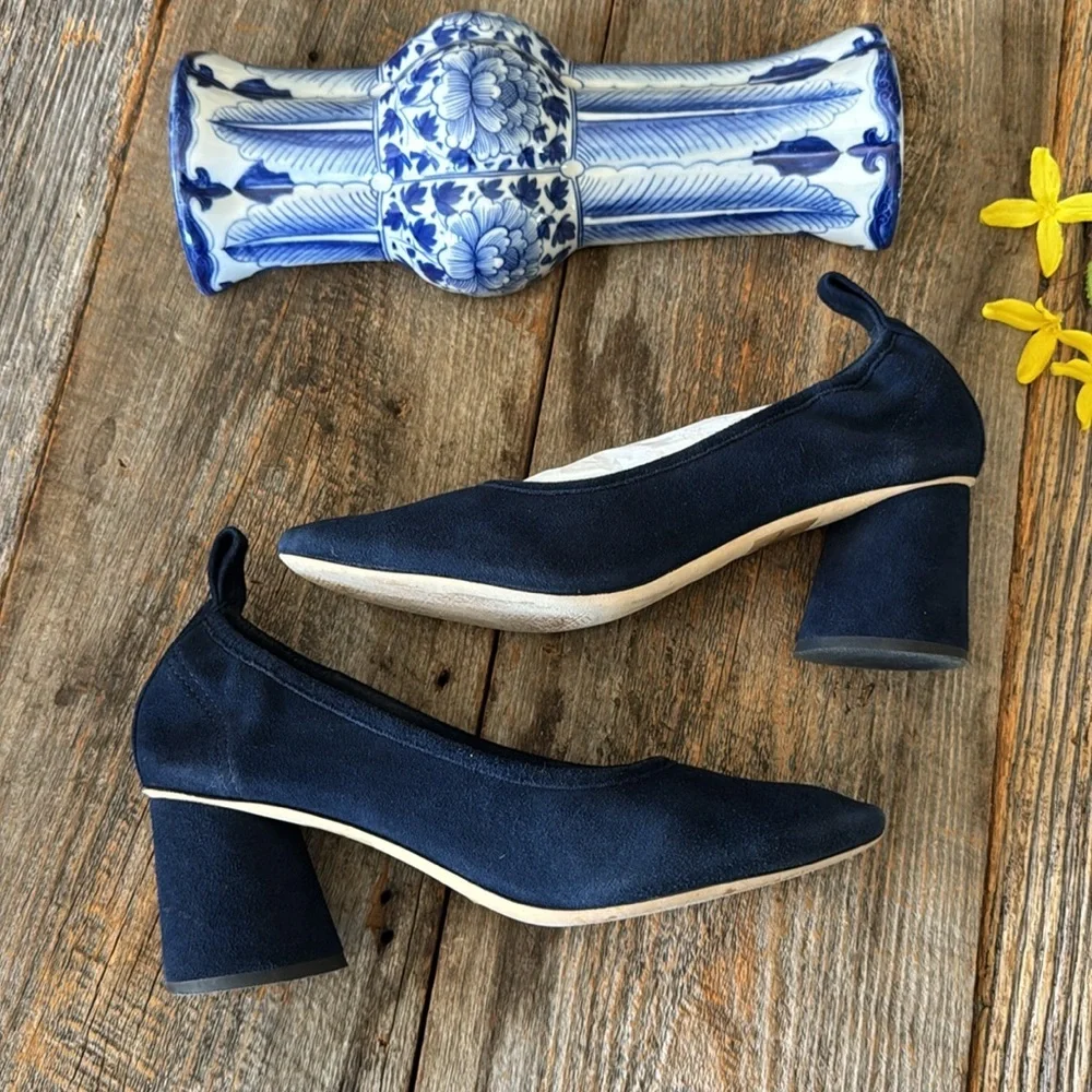 Tory Burch Therese 65MM Suede Veg Pump Royal Navy Size 9